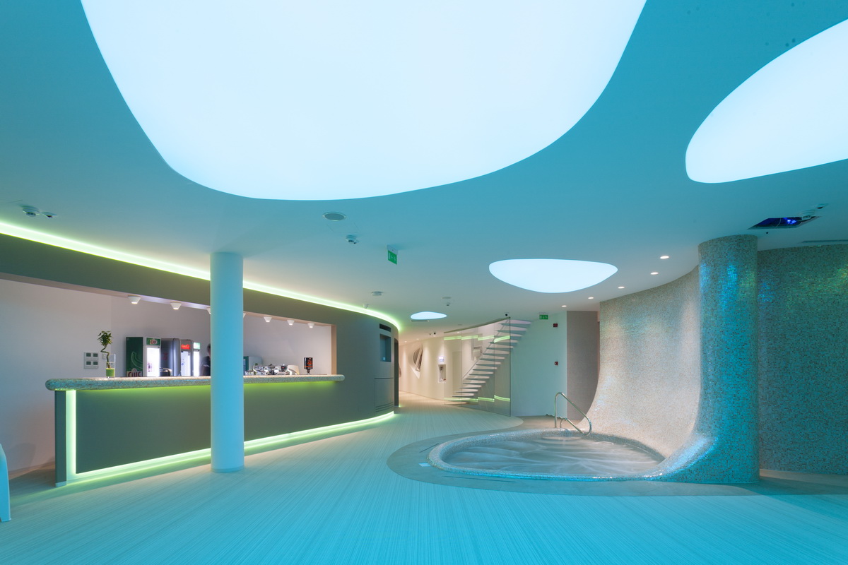 https://nbc.siteuri.pro/wp-content/uploads/2020/10/NBC-Arhitect-_-Zenith_Spa-_-Mamaia_Romania-_-seaside_spa-_-interior_design-_-master_photo_3.jpg
