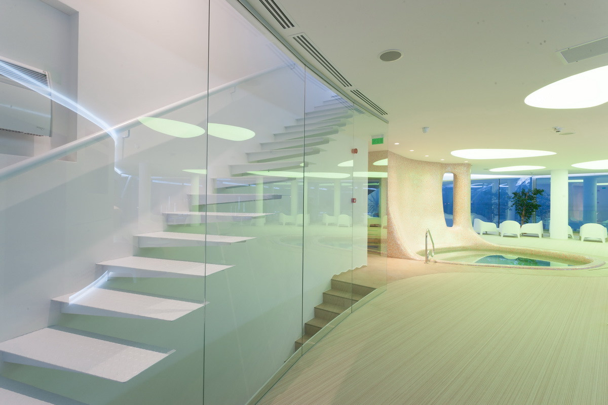 https://nbc.siteuri.pro/wp-content/uploads/2020/10/NBC-Arhitect-_-Zenith_Spa-_-Mamaia_Romania-_-seaside_spa-_-interior_design_11.jpg