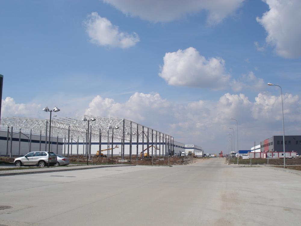 https://nbc.siteuri.pro/wp-content/uploads/2020/10/NBC-Arhitect-_-industrial-architecture-_-Cefin-Logistics-Park-_-Romania_3.jpg