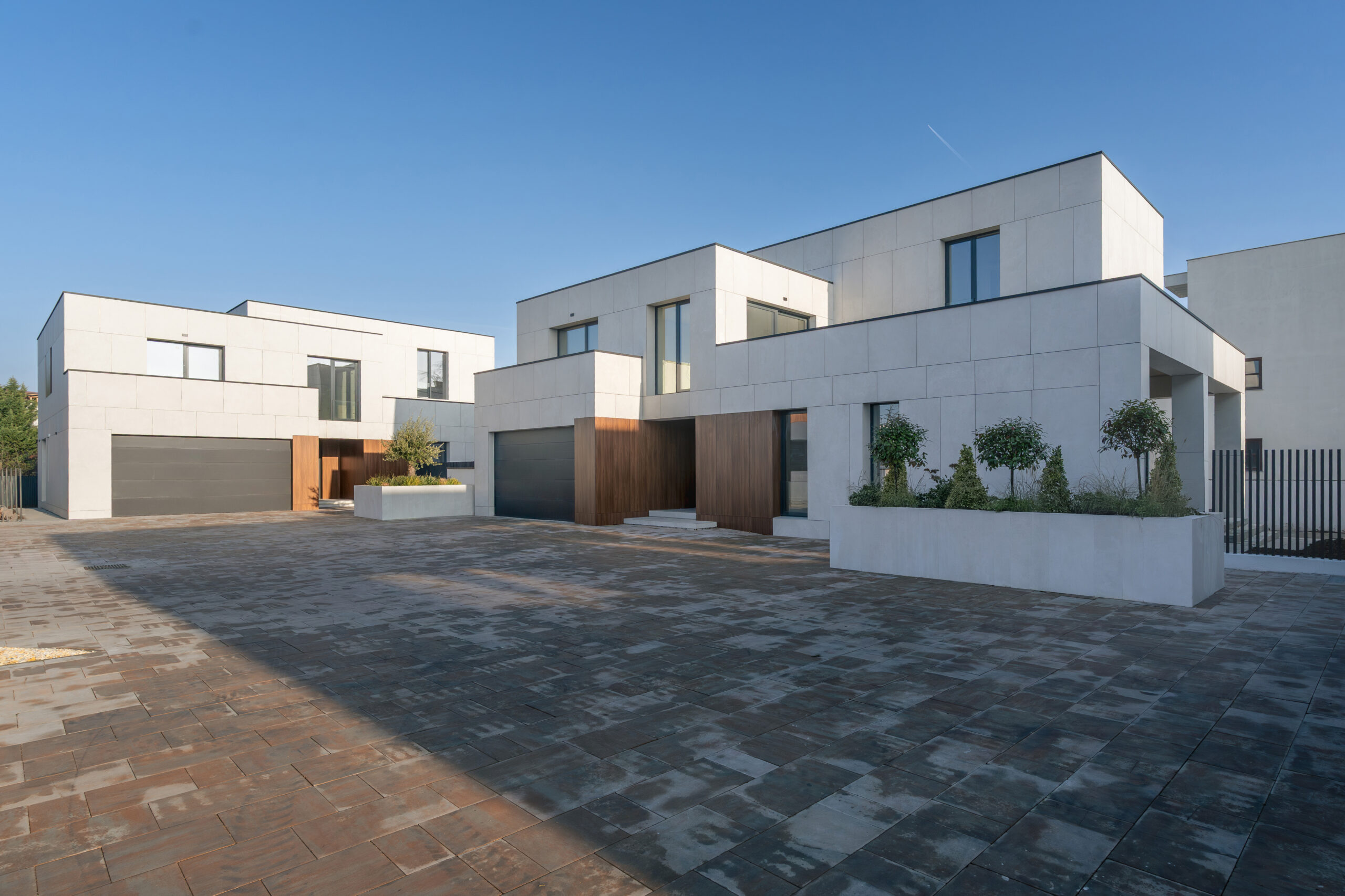 https://nbc.siteuri.pro/wp-content/uploads/2021/02/15-la-quintas-villas-scaled.jpg