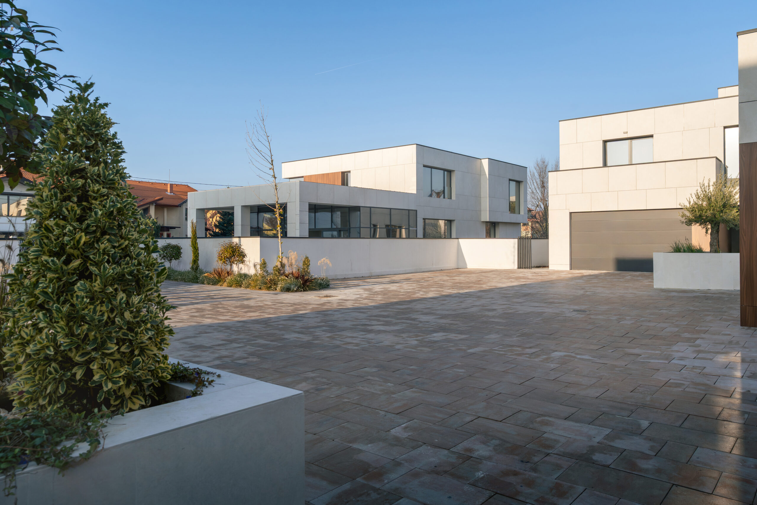 https://nbc.siteuri.pro/wp-content/uploads/2021/02/16-la-quintas-villas-scaled.jpg